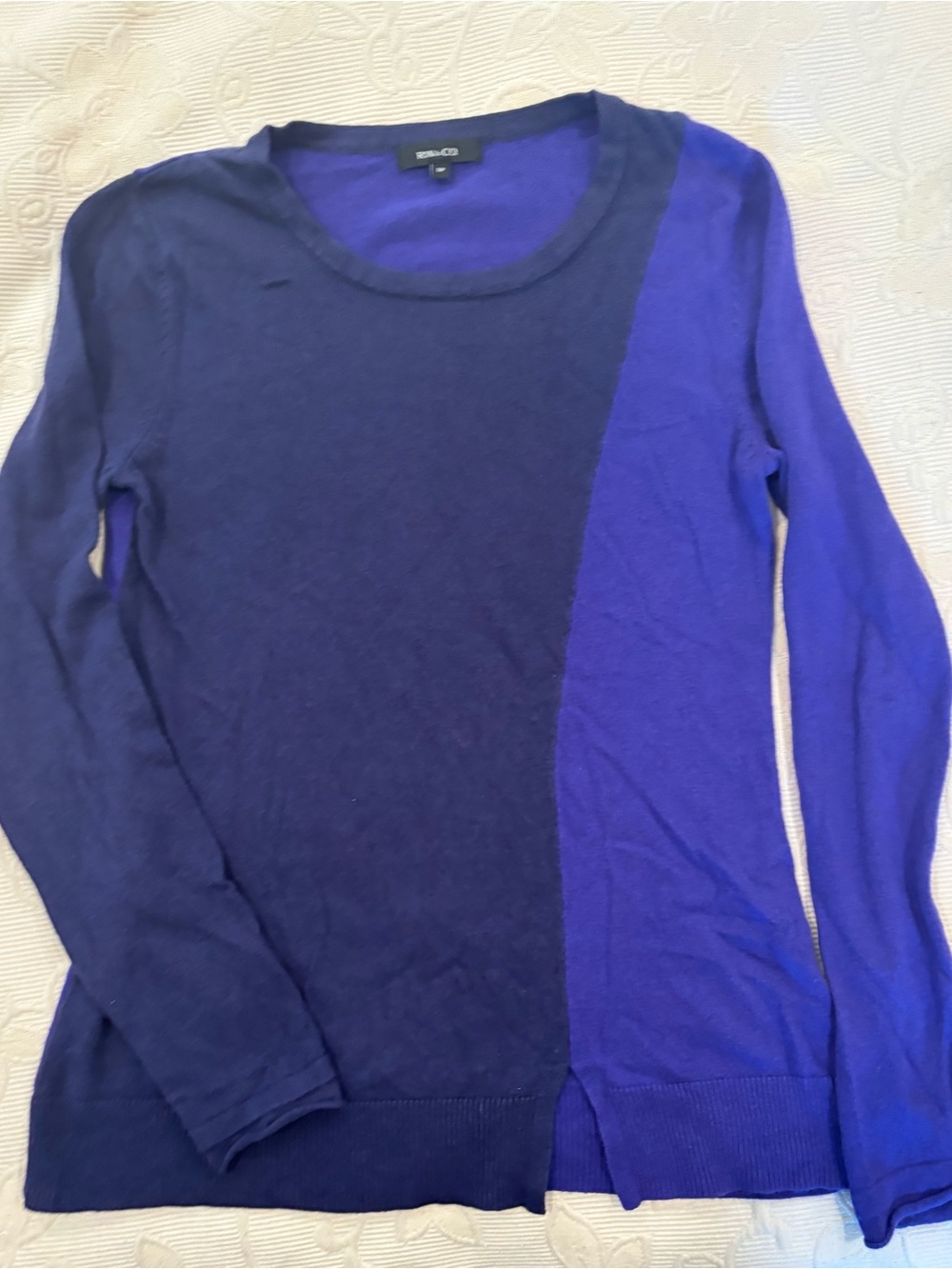 RW&CO. Blue Two-Tone Colorblock Long Sleeve Sweater, Size S